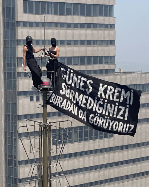 Bu bir “güneş kremi” kontrolüdür🚨Çünkü biz güneş kremini sürmeyenleri buradan bile görebiliriz…👀😉

#kokoma #SPF