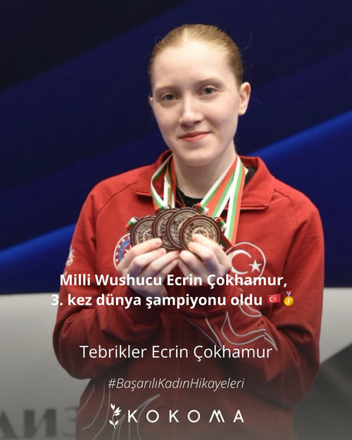 🇹🇷🥇 Büyük gurur!
Milli Wushucu Ecrin Çokhamur, bir kez daha tarih yazarak 3. kez dünya şampiyonu oldu ve ülkemize büyük bir gurur yaşattı. ❤️🤍
Farklı branşlarda ülkemizi başarıyla temsil eden tüm sporcularımızın emekleri ve başarıları görünür olmayı hak ediyor. Çünkü her başarı, yeni nesillere ilham oluyor. ✨
Ecrin Çokhamur’u bu büyük başarısından dolayı tebrik ediyor, başarılarının devamını diliyoruz. 👏🇹🇷
#BaşarılıKadınHikayelerig