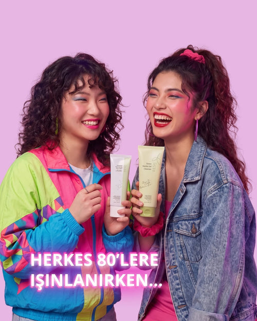Herkes 80’lere ışınlanırken… ✨Biz Kore cilt bakım teknolojisiyle biraz fazla ileri gidip kendimizi 2080’de bulduk!👀 Geçmişin enerjisi güzel ama konu cilt bakımı olunca rotamız hep gelecek.💚🚀
#koreciltbakımı #ciltbakımı #kokoma #reshlab